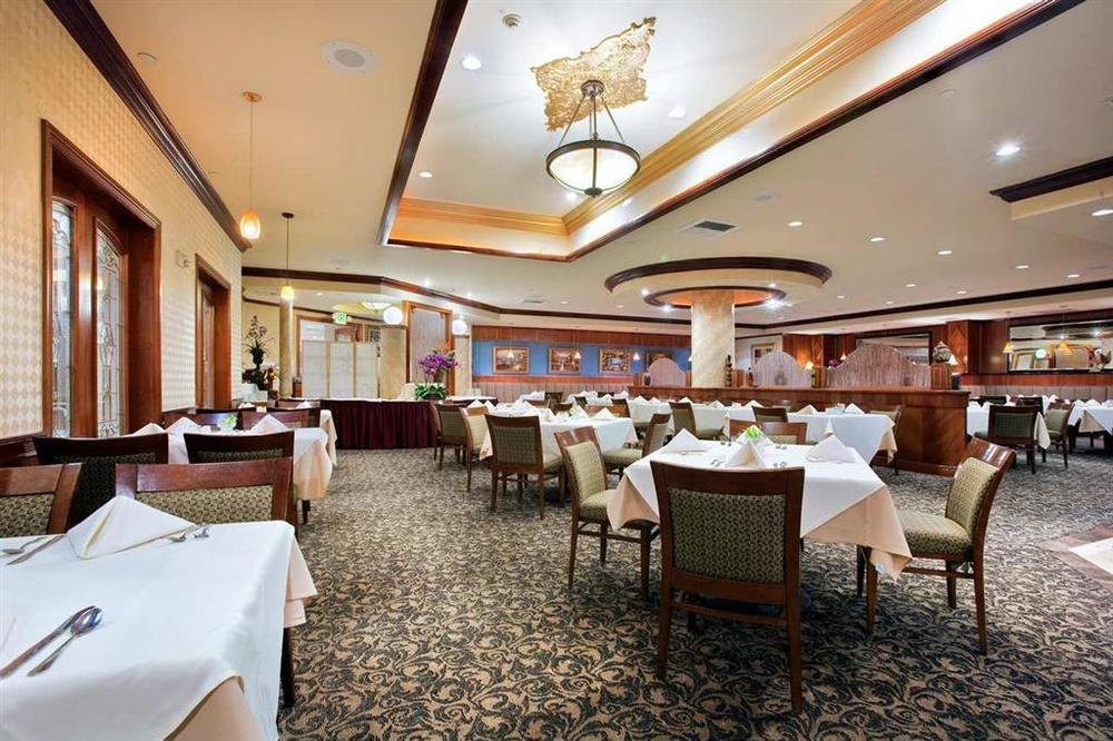 Hilton Los Angeles/San Gabriel Restoran fotoğraf