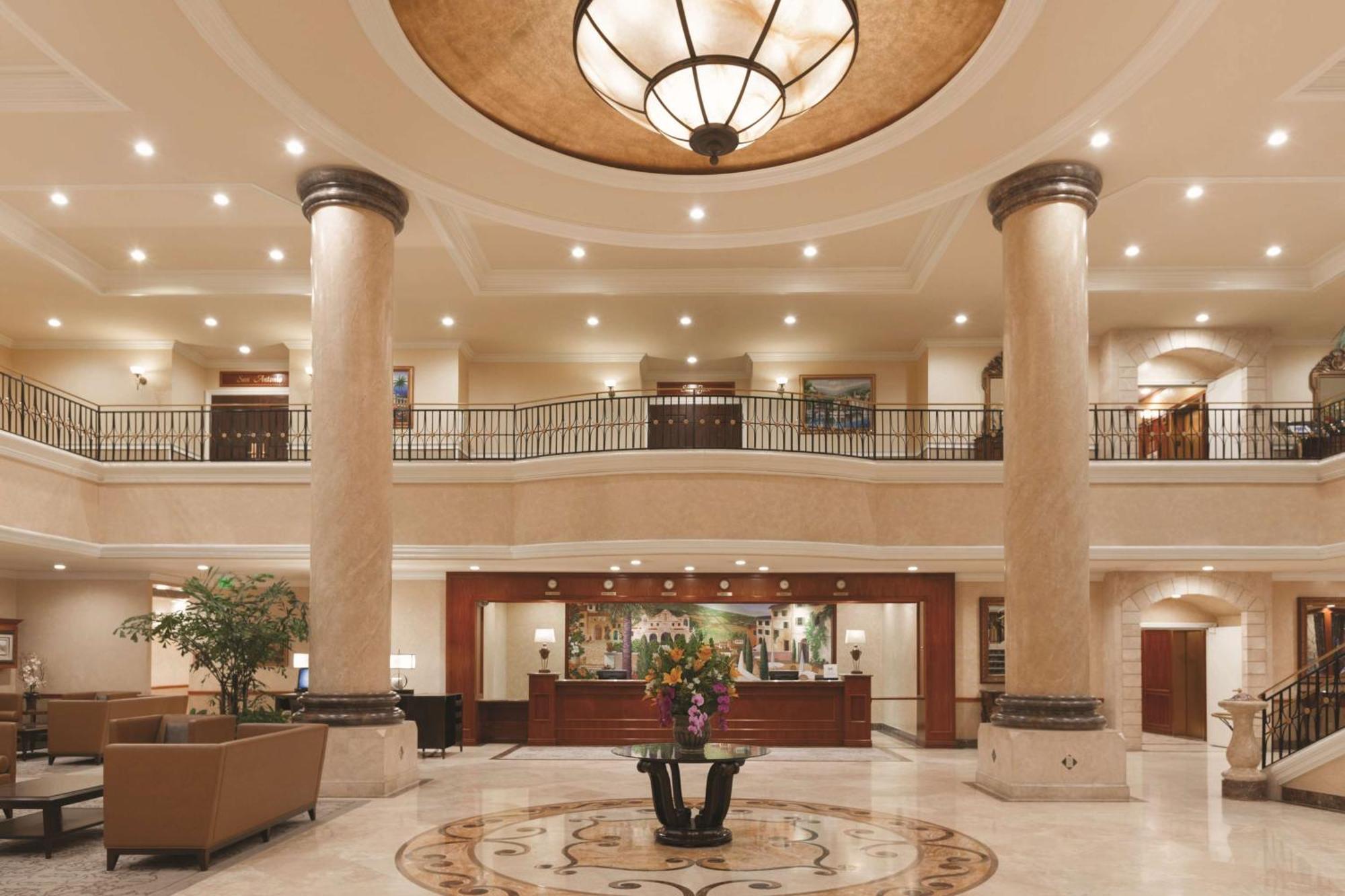 Hilton Los Angeles/San Gabriel Dış mekan fotoğraf