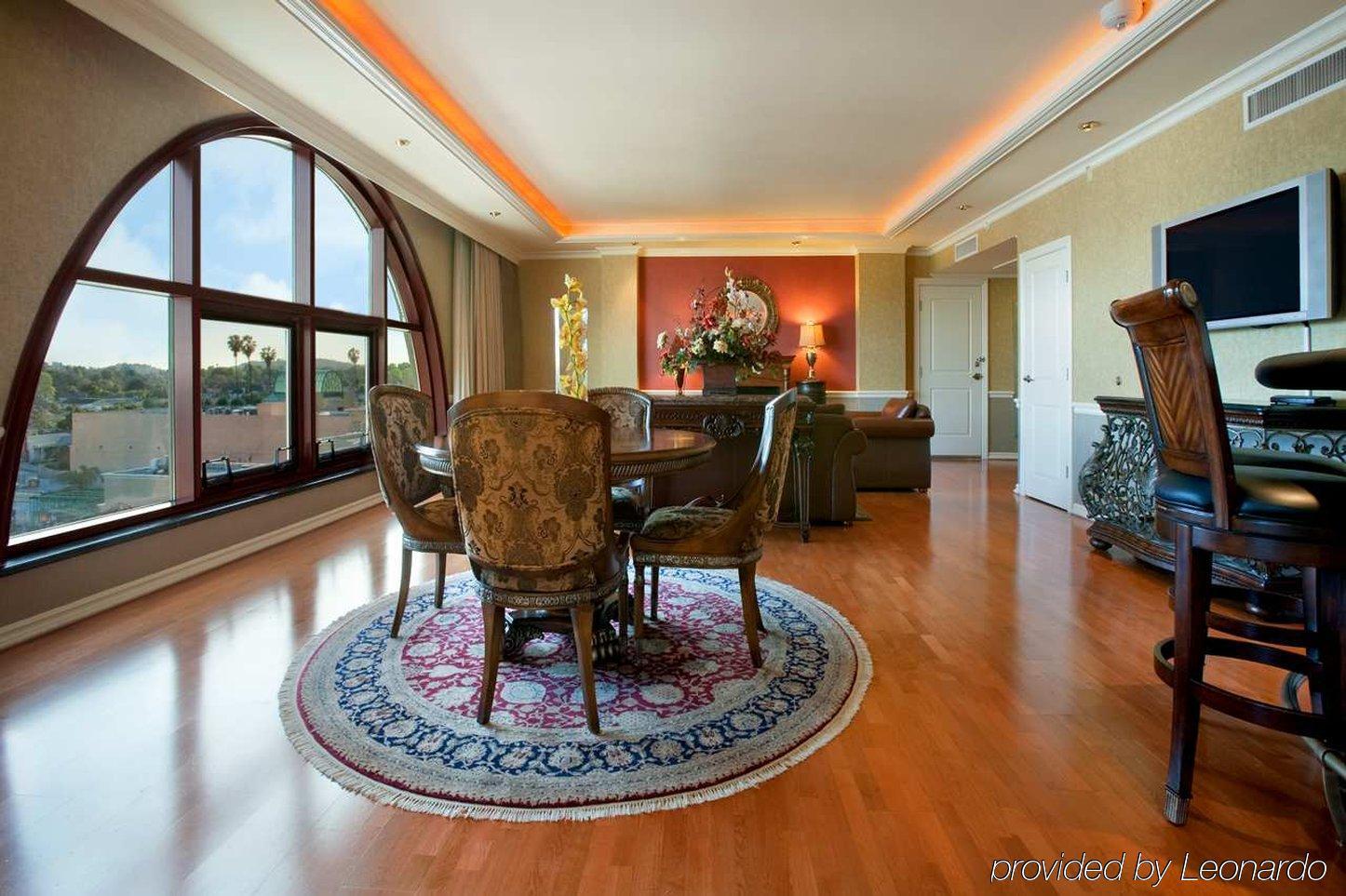 Hilton Los Angeles/San Gabriel Dış mekan fotoğraf