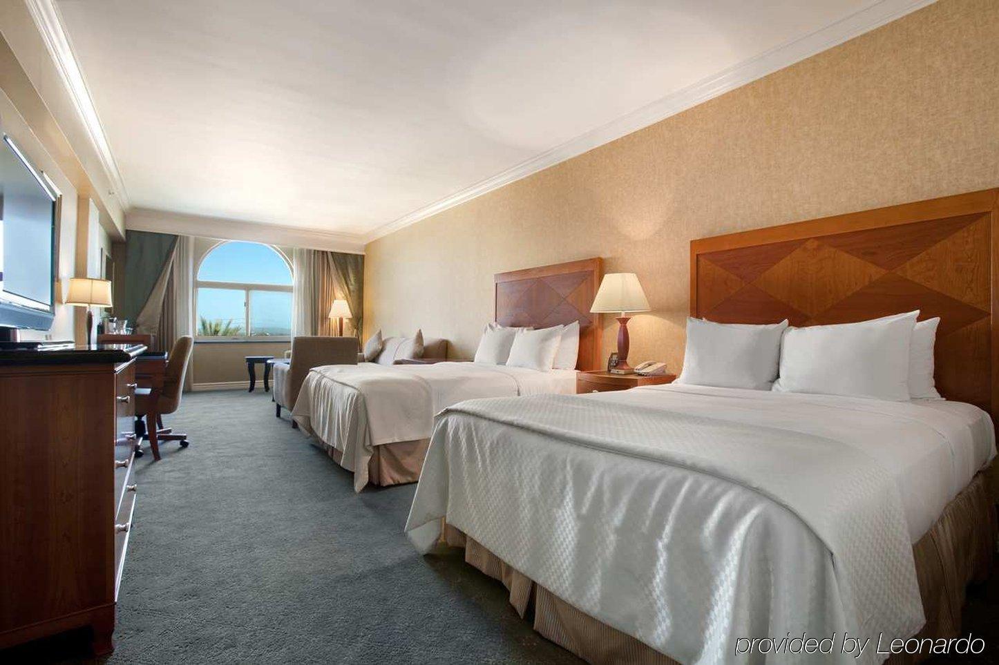Hilton Los Angeles/San Gabriel Dış mekan fotoğraf